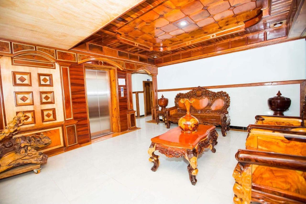 Ly Meng Hotel Battambang Eksteriør billede